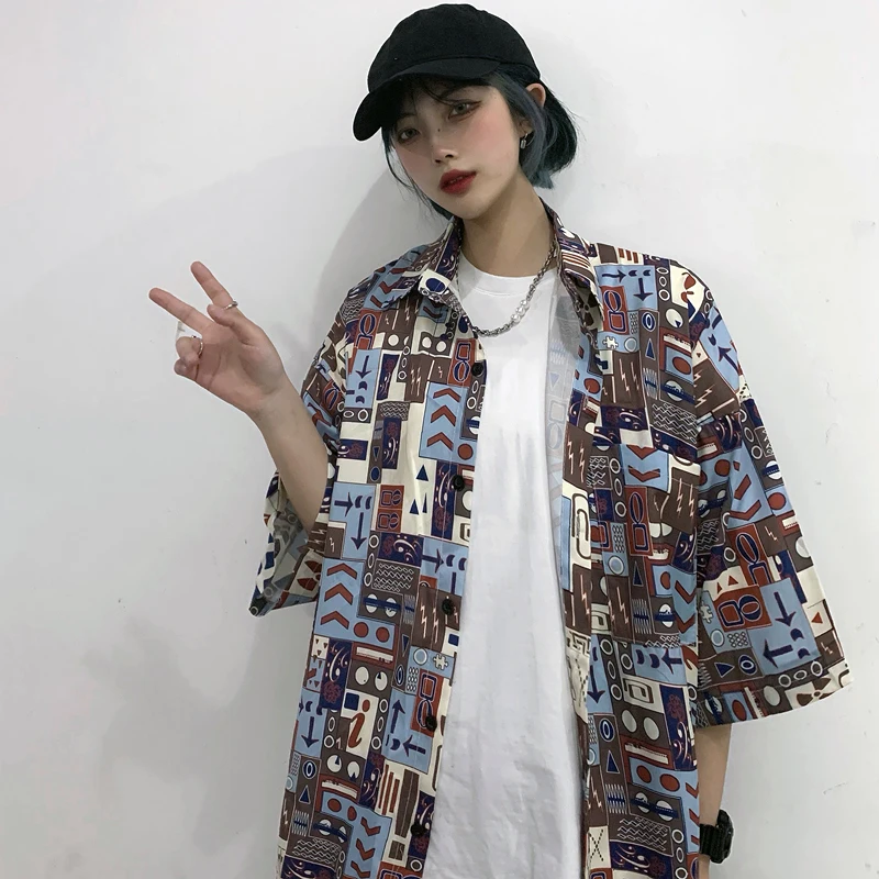 Summer Shirt Women Vintage Style Loose Square Collar Short Sleeve Blouse Cartoon Print Casual Straight Single Breasted Man Shirt 
Summer Shirt Women Vintage Style Loose Square Collar Short Sleeve Blouse Cartoon Print Casual Straight Single Breasted Man Shirt