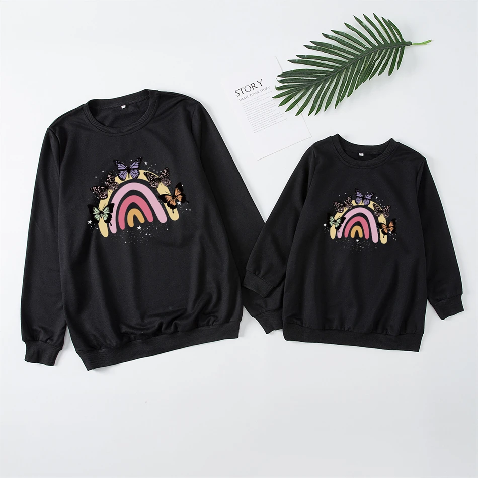 Family Set Rainbow Mother Daughter Matching Sweaters Butterflies Mom Baby Mommy and Me Clothes Autumn Women Girls Sweatshirts
Family Set Rainbow Mother Daughter Matching Sweaters Butterflies Mom Baby Mommy and Me Clothes Autumn Women Girls Sweatshirts