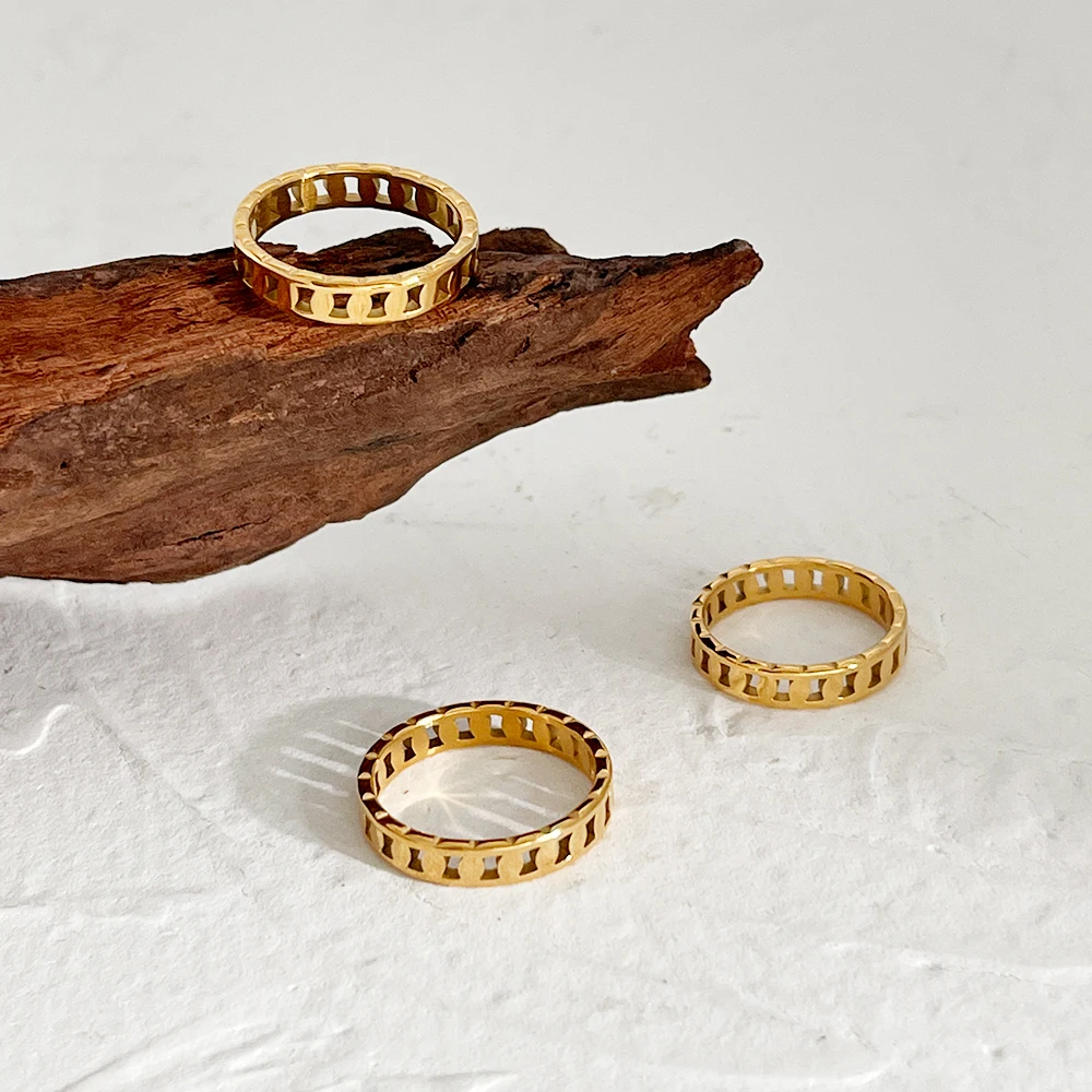 Monlansher Geometric Hollow Stainless Steel Ring Gold Color Round ChainRings For Unisex Minimalist Rings Stylish Jewelry 2021
Monlansher Geometric Hollow Stainless Steel Ring Gold Color Round ChainRings For Unisex Minimalist Rings Stylish Jewelry 2021