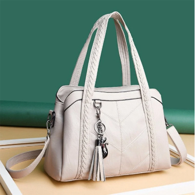 Soft PU Leather Shoulder Bags for Women Crossbody Purses Top Handle Handbags Messenger Bags with Tassel Pendant
Soft PU Leather Shoulder Bags for Women Crossbody Purses Top Handle Handbags Messenger Bags with Tassel Pendant