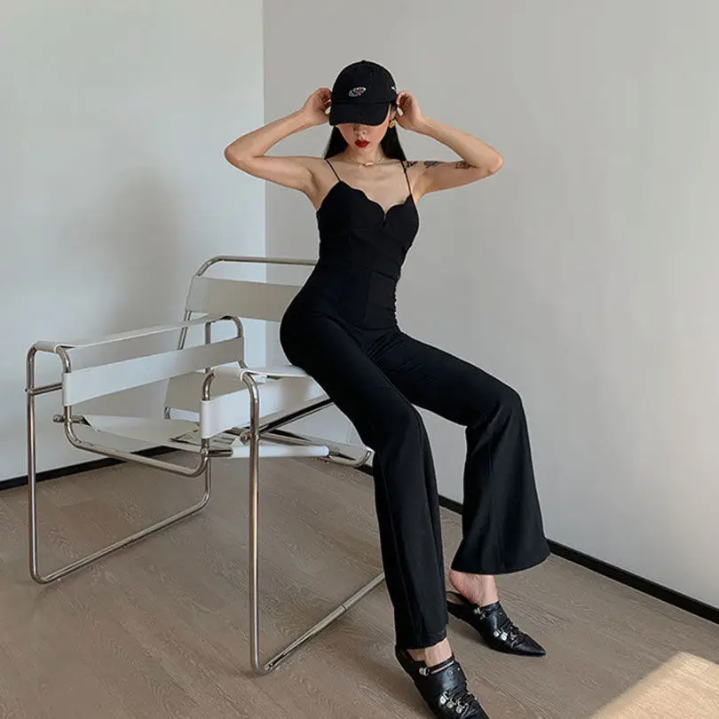 Women 2021 Summer V Neck Sleeveless Camis Jumpsuit Slim Waist Sexy Open Back Wide Leg Bodysuit New Ladies Fashion Playsuit Y136
Women 2021 Summer V Neck Sleeveless Camis Jumpsuit Slim Waist Sexy Open Back Wide Leg Bodysuit New Ladies Fashion Playsuit Y136