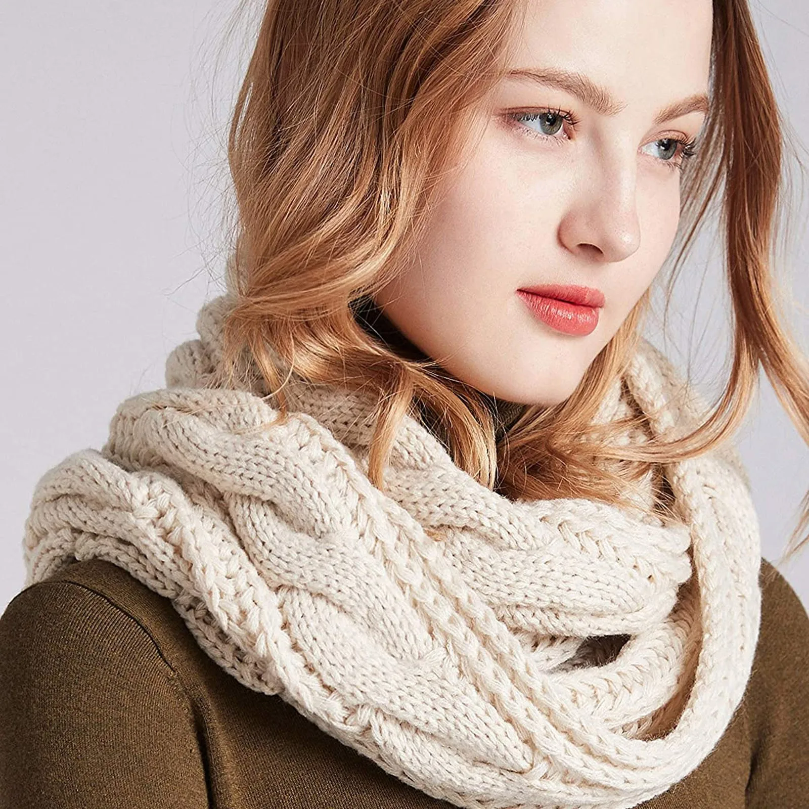 Женский зимний теплый нагрудник с подкладкой, шерстяной шарф, Вязаный Круглый шарф-петля, однотонные шерстяные вязаные шарфы для девушек и ... 
Женский зимний теплый нагрудник с подкладкой, шерстяной шарф, Вязаный Круглый шарф-петля, однотонные шерстяные вязаные шарфы для девушек и ...