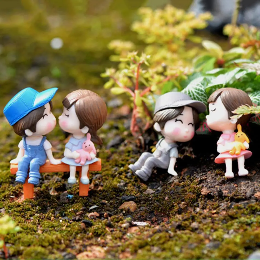 New Style 3Pcs/Set Couple Miniature Doll Cute Handmade PVC Home Doll Figurine for Garden Office Desktop Decor Supplies
New Style 3Pcs/Set Couple Miniature Doll Cute Handmade PVC Home Doll Figurine for Garden Office Desktop Decor Supplies