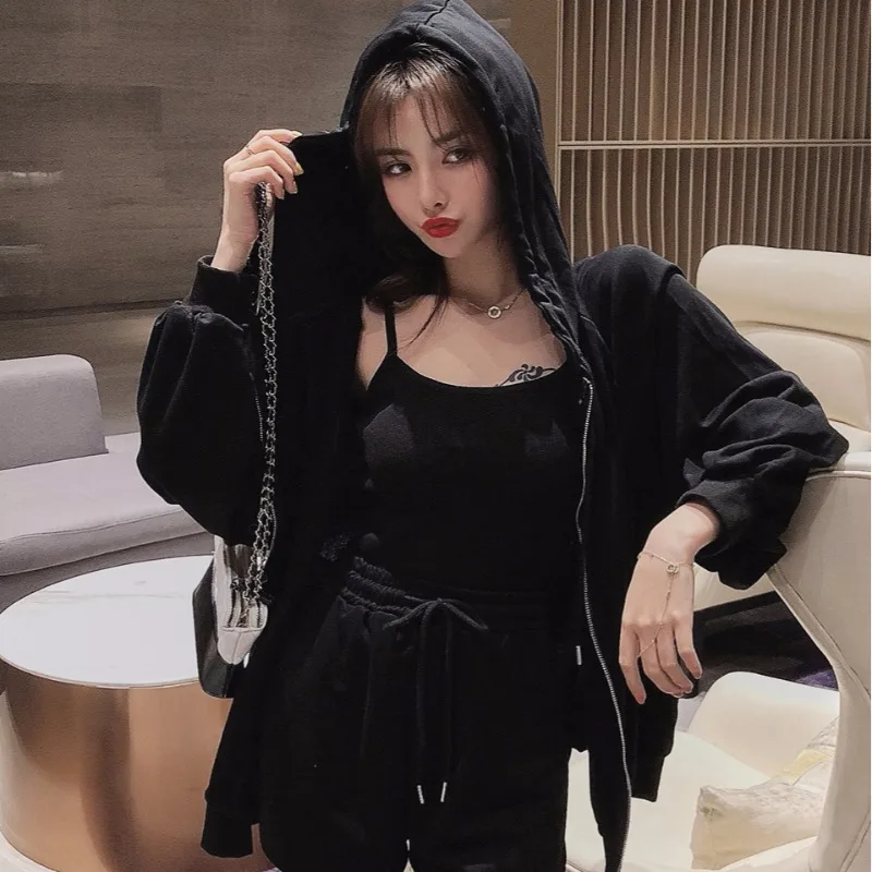 Plus Size Tracksuit Women Set Sport Clothing Spring Summer Shorts and Camisole and Hoodies 3 Piece Suit Crop Tops Hooded Jackets
Plus Size Tracksuit Women Set Sport Clothing Spring Summer Shorts and Camisole and Hoodies 3 Piece Suit Crop Tops Hooded Jackets