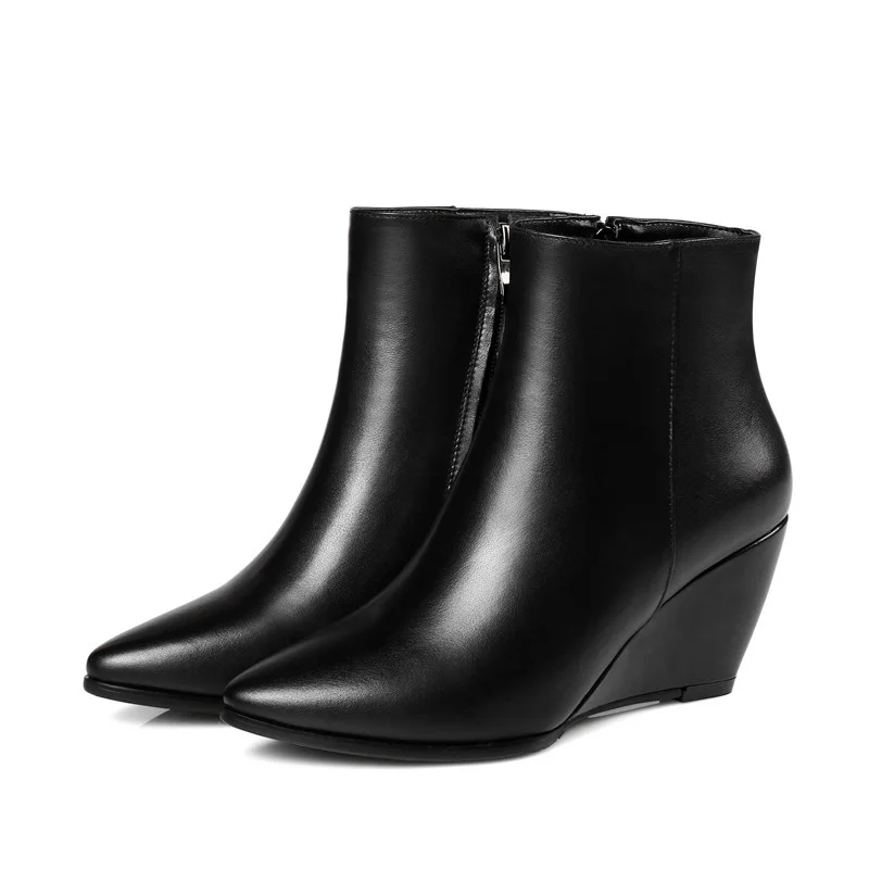 BLXQPYT Fashion Black Autumn Winter New Arrive Women Boots Zipper Pointed Toe Wedges Genuine Leather Ankle Boots Plus Size 32-45
BLXQPYT Fashion Black Autumn Winter New Arrive Women Boots Zipper Pointed Toe Wedges Genuine Leather Ankle Boots Plus Size 32-45