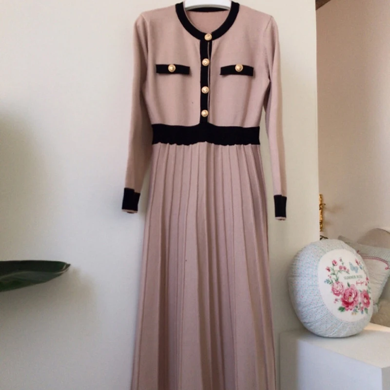 2021 Spring Korean Knitted Women Long Pleated Dress Women Long Sleeve Single-breasted A-line Dresses Elegant Ladies Vestidos
2021 Spring Korean Knitted Women Long Pleated Dress Women Long Sleeve Single-breasted A-line Dresses Elegant Ladies Vestidos
