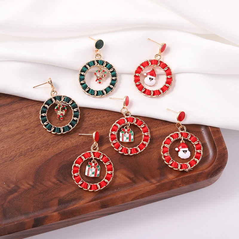 Christmas Cute Stud Earrings Santa Claus Christmas Tree Gift Sweet Snowman Round Jewelry Accessories New Year Gift for Friend
Christmas Cute Stud Earrings Santa Claus Christmas Tree Gift Sweet Snowman Round Jewelry Accessories New Year Gift for Friend