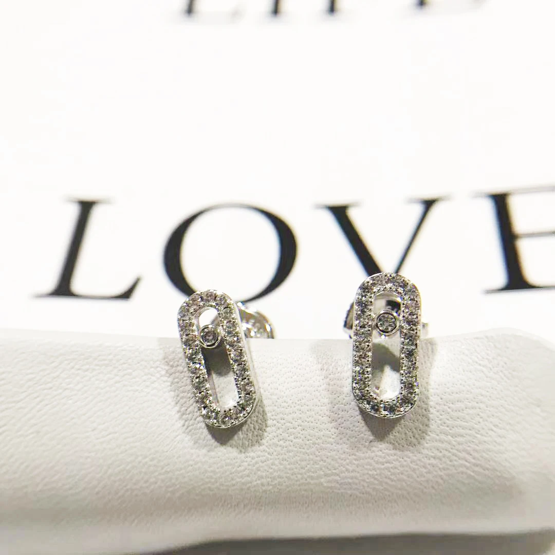 925 sterling silver ladies' earrings. Sliding diamonds. Does not fade and is not allergic. Magical women's ear studs jewelry
925 sterling silver ladies' earrings. Sliding diamonds. Does not fade and is not allergic. Magical women's ear studs jewelry