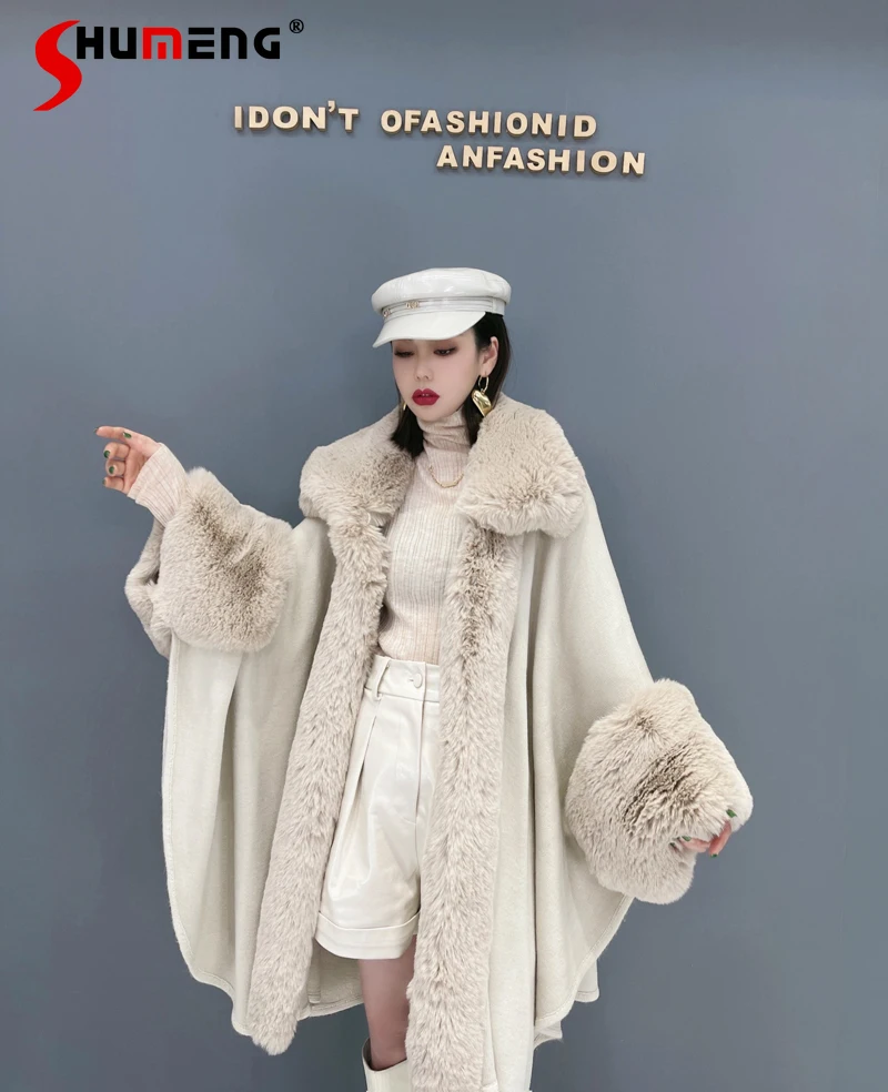 European 2021 Winter New Female Fashion Streetwear Fur Coat Women Elegant Simple Patchwork Lambswool Big Fur Collar Wool&blends
European 2021 Winter New Female Fashion Streetwear Fur Coat Women Elegant Simple Patchwork Lambswool Big Fur Collar Wool&blends