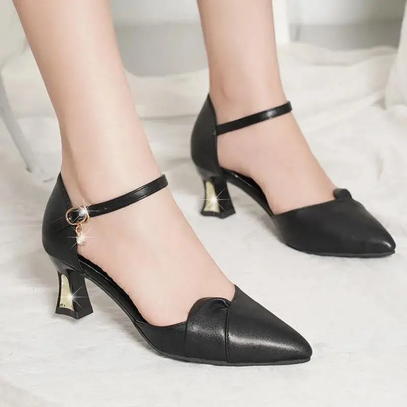Zapatos De Mujer Women Cool High Quality Hollow Buckle Strap Spring High Heel Shoes Lady Black Pu Leather Office Shoes H9015
Zapatos De Mujer Women Cool High Quality Hollow Buckle Strap Spring High Heel Shoes Lady Black Pu Leather Office Shoes H9015