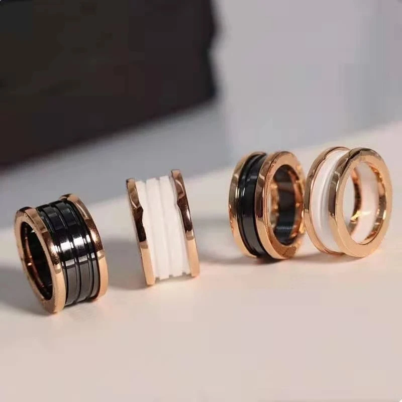 Ceramic rings with numbers for men and pairs, fashionable steel jewelry and titanium, Roman, pink gold, free delivery
Ceramic rings with numbers for men and pairs, fashionable steel jewelry and titanium, Roman, pink gold, free delivery