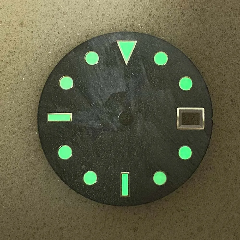 28.5MM Green Luminous Watch Plate for NH35/4R36A Watch Movement Watch Dial
28.5MM Green Luminous Watch Plate for NH35/4R36A Watch Movement Watch Dial