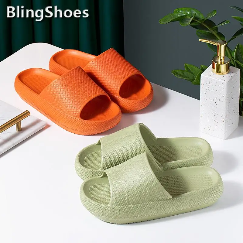Women Thick Platform Slippers 4.5cm Heel EVA Anti-slip Flat Shoes Soft Lovers Indoor Bathroom Slipper Home Floor Slides Shoes 
Women Thick Platform Slippers 4.5cm Heel EVA Anti-slip Flat Shoes Soft Lovers Indoor Bathroom Slipper Home Floor Slides Shoes