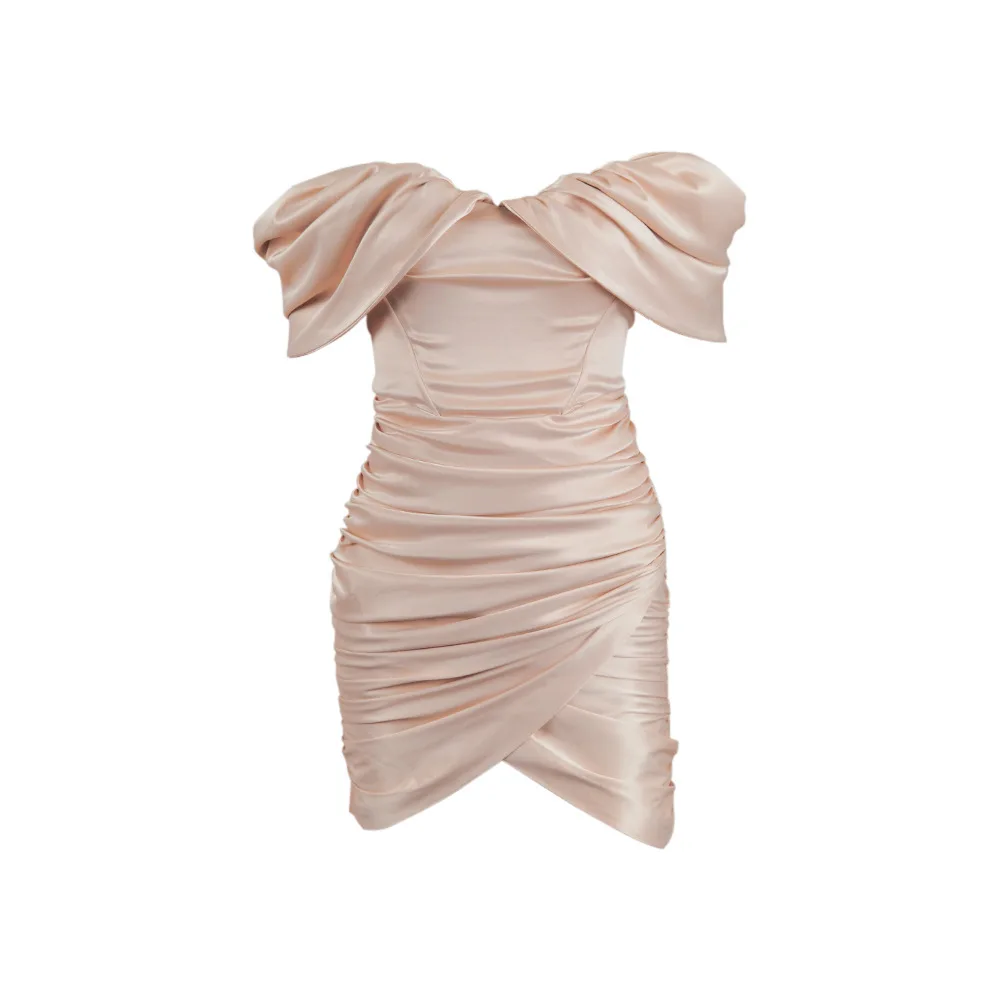 Women's hot style strapless fold with a skirt with fishbone stuck shoulders sexy dress of Europe and America
Women's hot style strapless fold with a skirt with fishbone stuck shoulders sexy dress of Europe and America