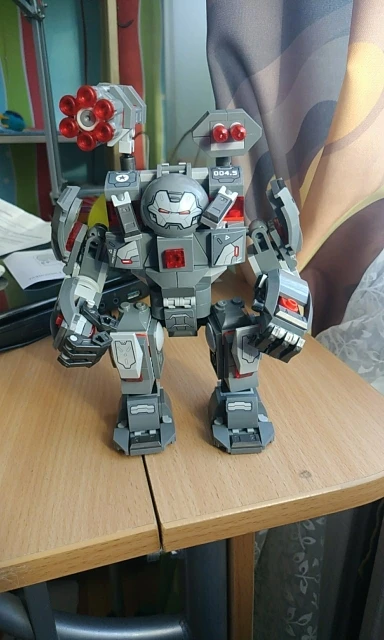 Building Blocks Iron Man Mecha Showroom Model Sets Movie Endgame City Brick Toys Constuction Gift For Children 
Building Blocks Iron Man Mecha Showroom Model Sets Movie Endgame City Brick Toys Constuction Gift For Children