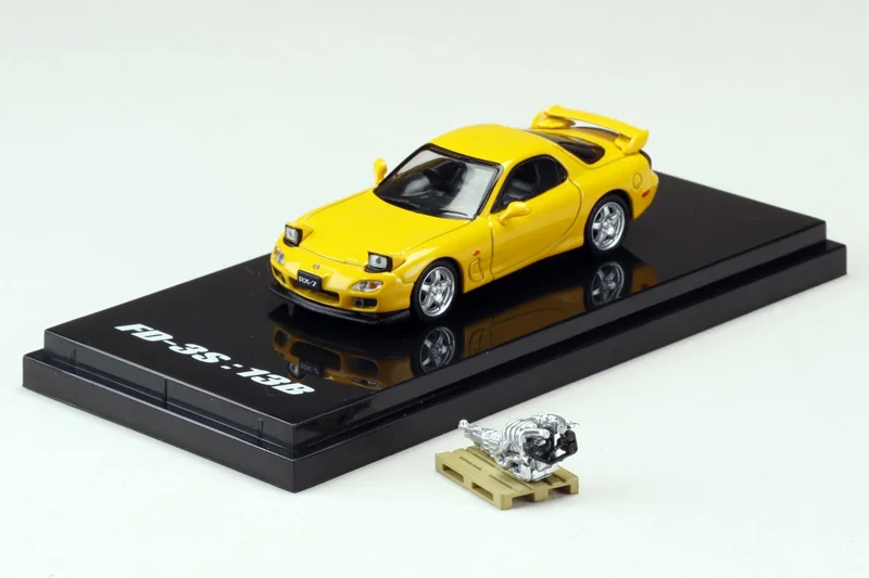 Hobby, Япония, модель Mazda RX-7 (FD3S) модели RS с двигателем, модель автомобиля, 1:64
Hobby, Япония, модель Mazda RX-7 (FD3S) модели RS с двигателем, модель автомобиля, 1:64