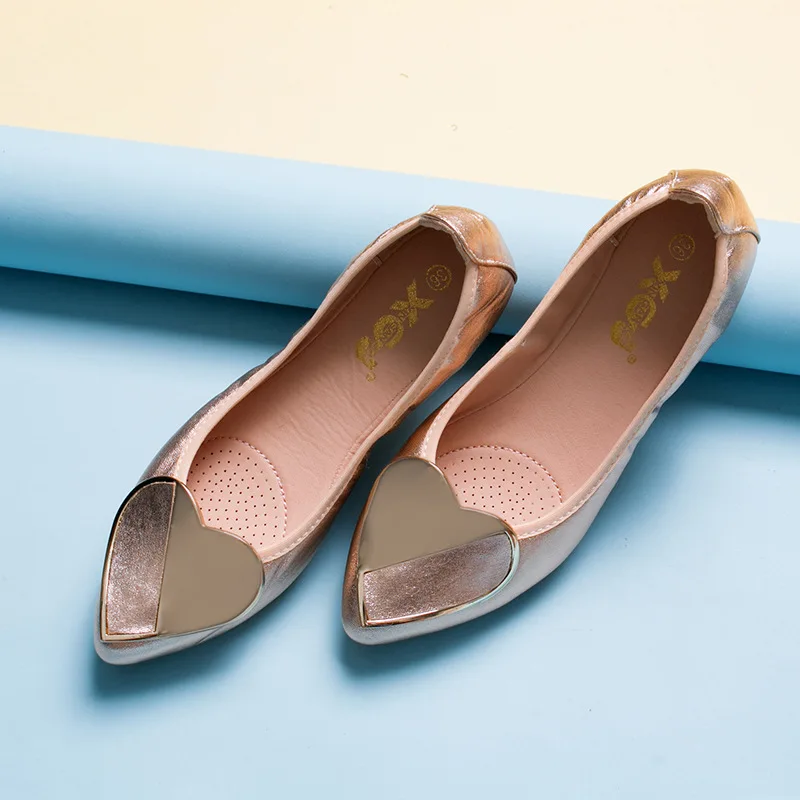 2021 New Women Soft Ballet Flat Shoes PU Leather Heart Button Pointed Toe Women's Foldable Slip On Gold Silver Loafers Shoes
2021 New Women Soft Ballet Flat Shoes PU Leather Heart Button Pointed Toe Women's Foldable Slip On Gold Silver Loafers Shoes