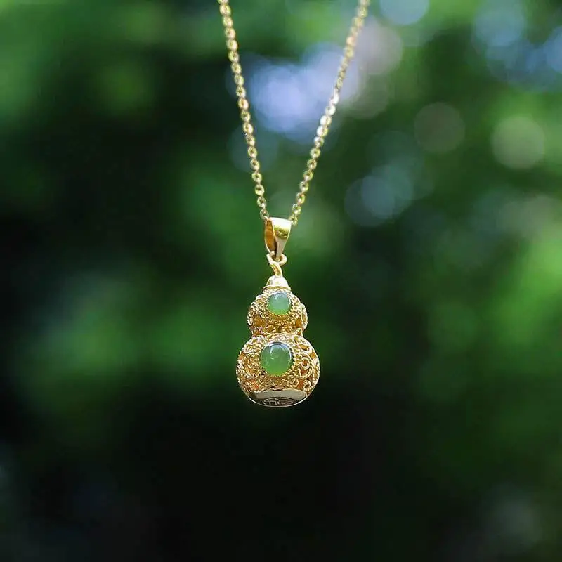 Fuxin Natural Hetian Jade Green Jade Hollow Calabash Pendent S925 Sterling Silver Jade Necklace Lucky Birthday Gift 
Fuxin Natural Hetian Jade Green Jade Hollow Calabash Pendent S925 Sterling Silver Jade Necklace Lucky Birthday Gift