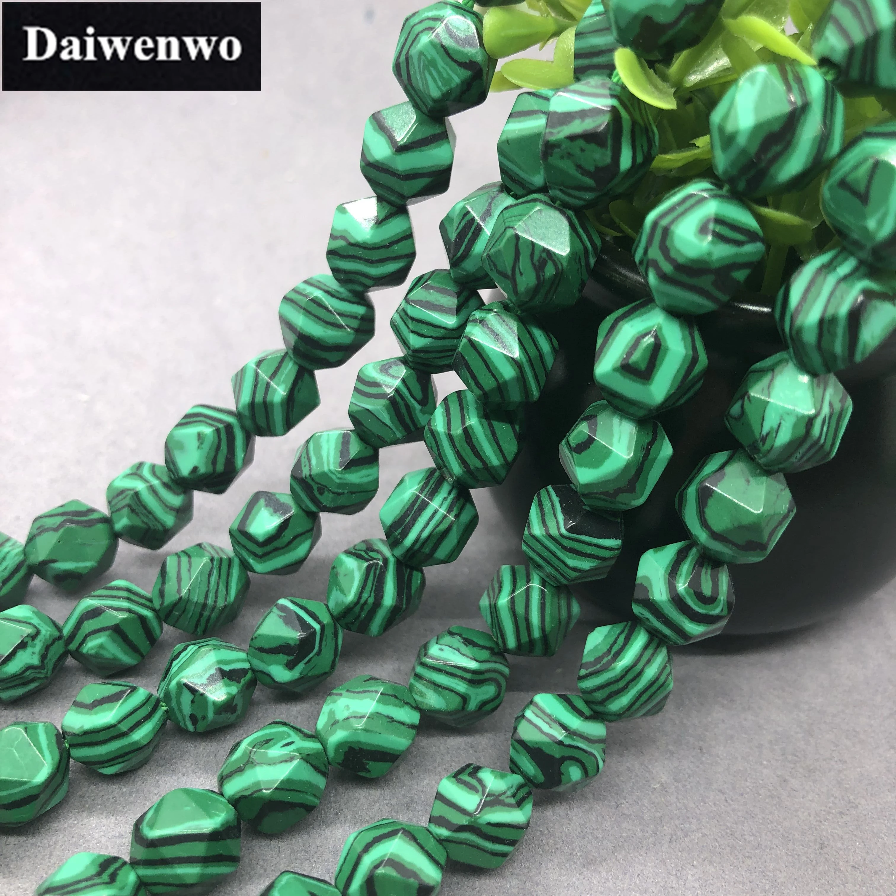 

Lotus Leaves Malachite Beads 6-12mm Faceted Natural Stone Cut Gem DIY