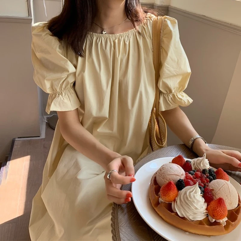 Korejpaa Women Dress 2021 Summer Korean Chic Girls French Sweet Round Neck Openwork Leaky Back Beaded Loose Puff Sleeve Vestidos
Korejpaa Women Dress 2021 Summer Korean Chic Girls French Sweet Round Neck Openwork Leaky Back Beaded Loose Puff Sleeve Vestidos