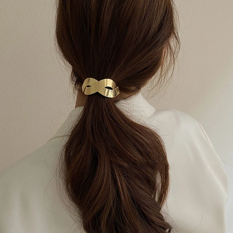 Ladies Metal Gold color Hair Bands Ponytail Ring Cover Cuff Wrap Holder Elastic Rope Band Gift Geometric Round Hollow Hair Rope
Ladies Metal Gold color Hair Bands Ponytail Ring Cover Cuff Wrap Holder Elastic Rope Band Gift Geometric Round Hollow Hair Rope