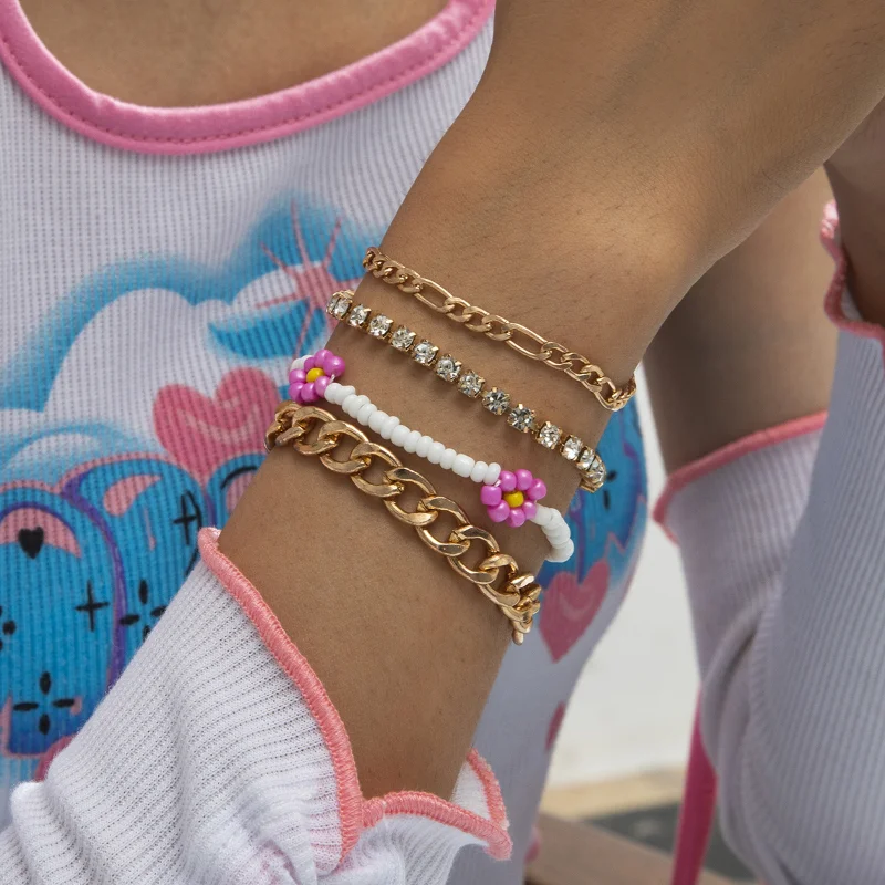 Women Jewelry 4 pcs Chain Bracelet 2021 New Design Golden Plating Seed Beads Pink Flower Bracelet For Girl Fine Accessories
Women Jewelry 4 pcs Chain Bracelet 2021 New Design Golden Plating Seed Beads Pink Flower Bracelet For Girl Fine Accessories