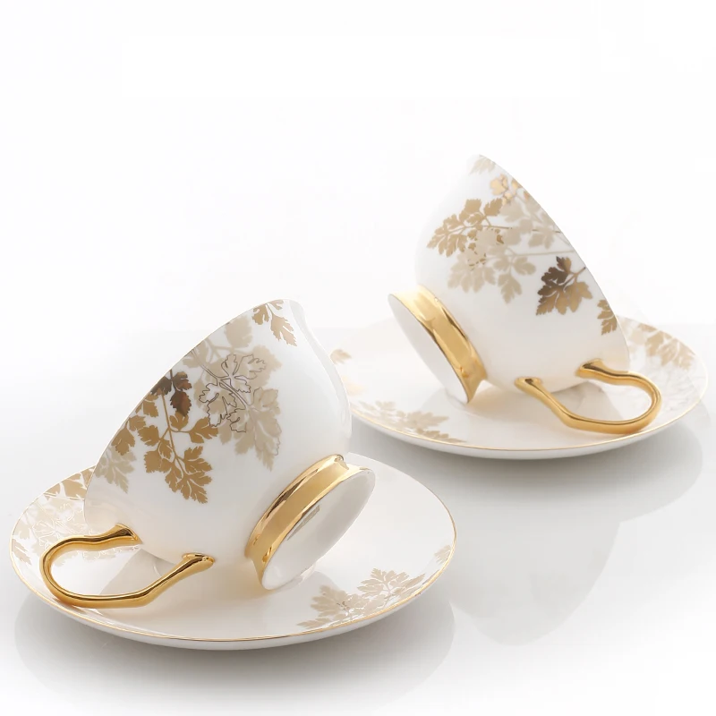 Gold Rim Bone China Ceramics Tea Coffee Cup Set Ethiopian Luxury European White Porcelain Tazas De Cafe Dinnerware Sets E5BD
Gold Rim Bone China Ceramics Tea Coffee Cup Set Ethiopian Luxury European White Porcelain Tazas De Cafe Dinnerware Sets E5BD