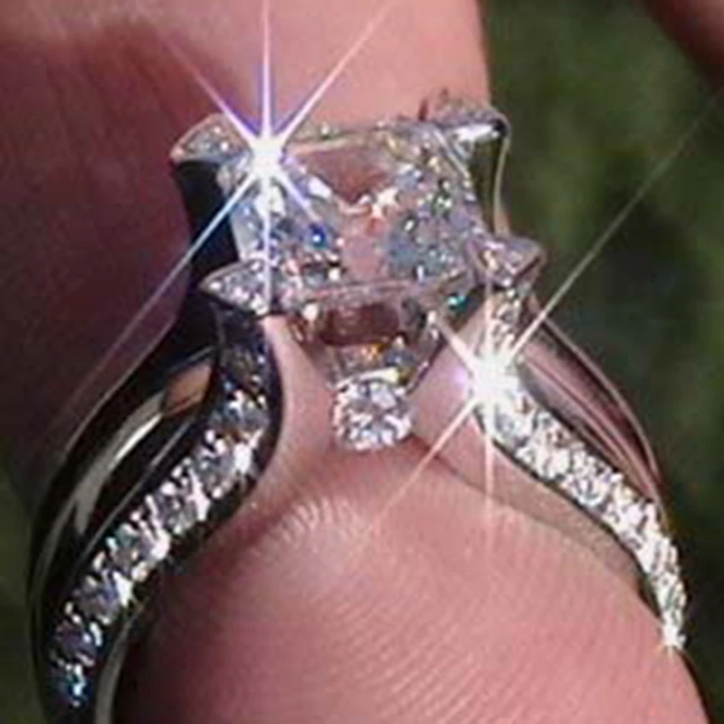 Dazzling Elegant Silver Colour White Crystal Ring for Women Wedding Engagement Fine Jewelry Gift
Dazzling Elegant Silver Colour White Crystal Ring for Women Wedding Engagement Fine Jewelry Gift