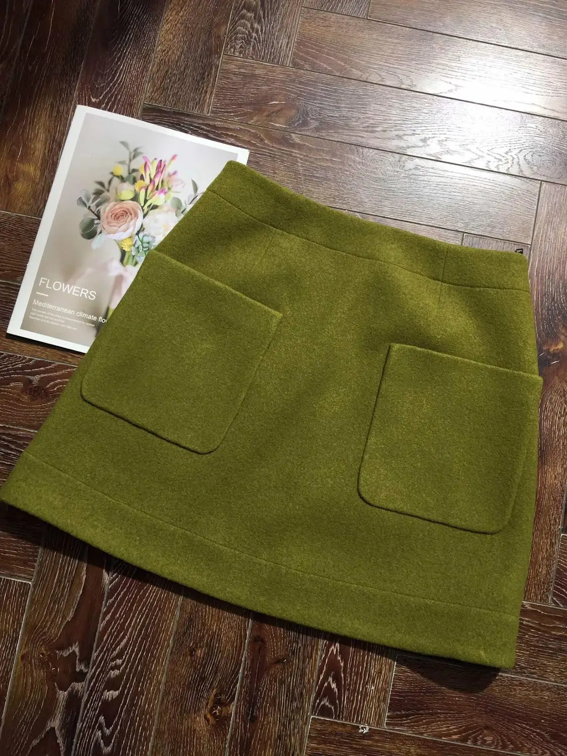 Green Women's A-line Skirt Ladies Wild Stylish Short Skirts With Double Pockets For Spring Summer Autumn
Green Women's A-line Skirt Ladies Wild Stylish Short Skirts With Double Pockets For Spring Summer Autumn