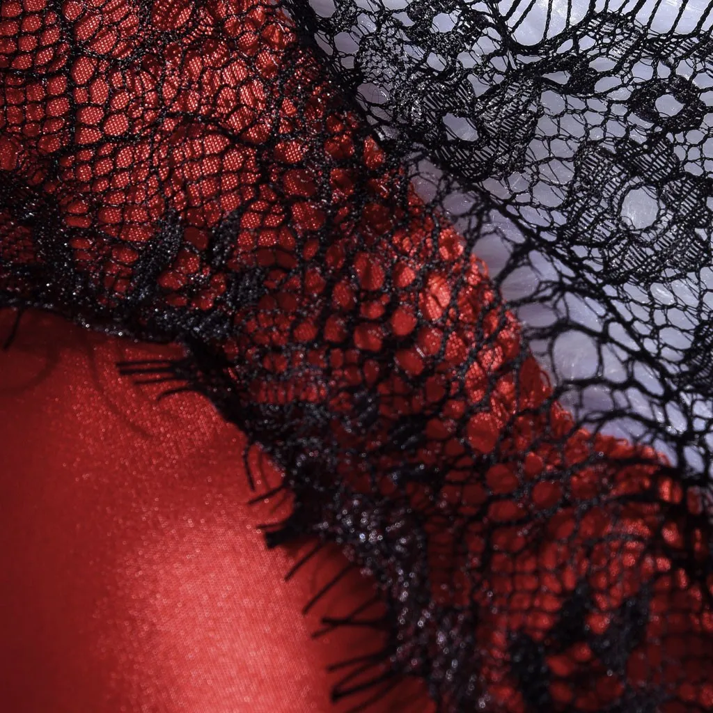 Women's Sleepwear Sexy Satin Pajama Set Black Lace V-Neck Pyjamas Sleeveless Cute Cami Top and Shorts
Women's Sleepwear Sexy Satin Pajama Set Black Lace V-Neck Pyjamas Sleeveless Cute Cami Top and Shorts