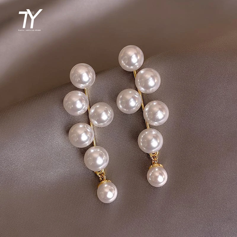 European and American Temperament Long Pearl Drop Earrings For Woman New Korean Fashion Jewelry Party Girl's Elegant Accessories
European and American Temperament Long Pearl Drop Earrings For Woman New Korean Fashion Jewelry Party Girl's Elegant Accessories