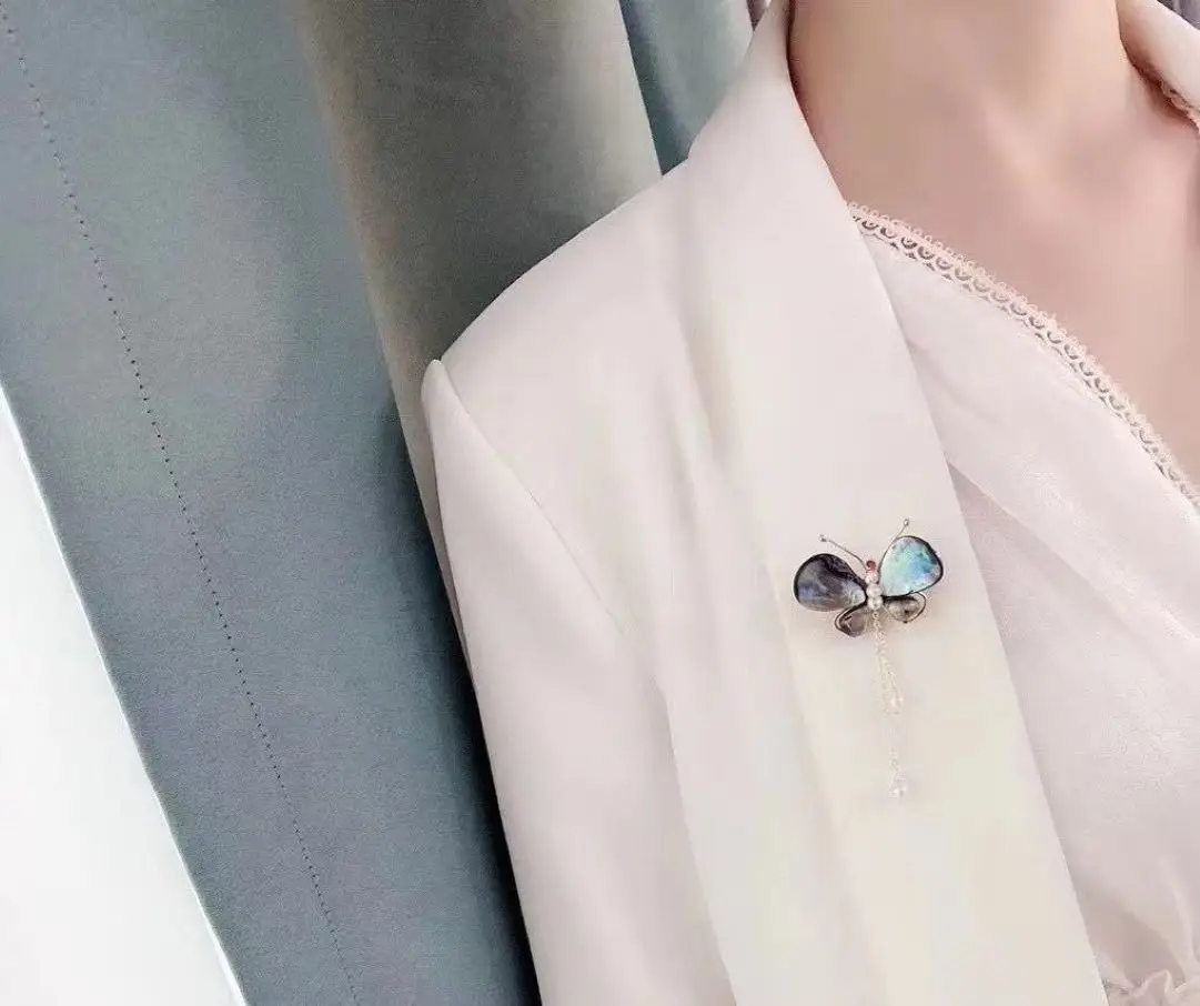 Брошь в виде бабочки из натурального пресноводного жемчуга, Цветная брошь ручной работы в виде насекомого на лацкане, оригинальная декорат...
Брошь в виде бабочки из натурального пресноводного жемчуга, Цветная брошь ручной работы в виде насекомого на лацкане, оригинальная декорат...