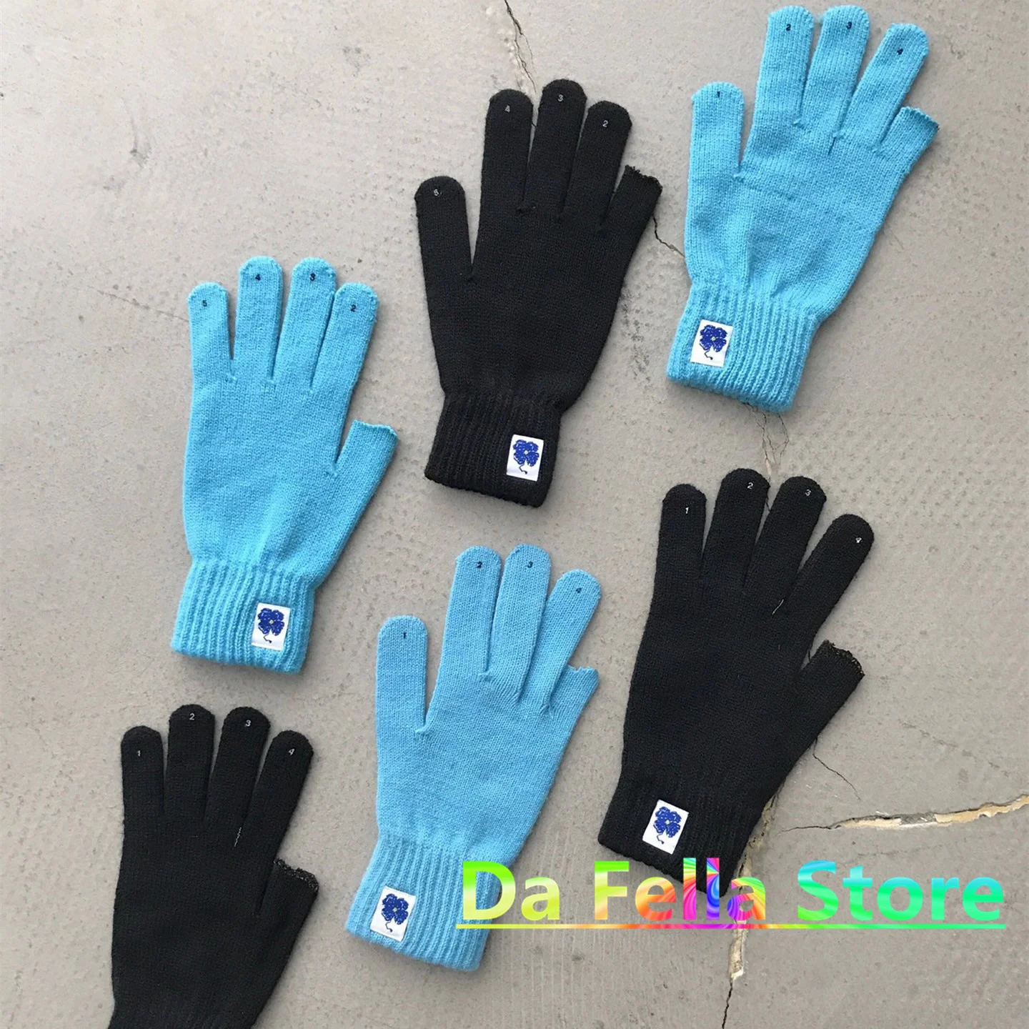 ADER ERROR CINDER Gloves Men Women ADER Embroidered Adererror Mittens Thumb Hole Thickening Mitts Blue Bluessom Marking
ADER ERROR CINDER Gloves Men Women ADER Embroidered Adererror Mittens Thumb Hole Thickening Mitts Blue Bluessom Marking