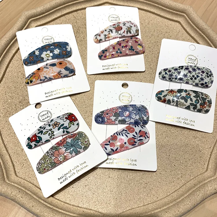 Fashion Flower Shiny Leather Hair Clip for Children 2020 Girl New Hair Barrettes
Fashion Flower Shiny Leather Hair Clip for Children 2020 Girl New Hair Barrettes