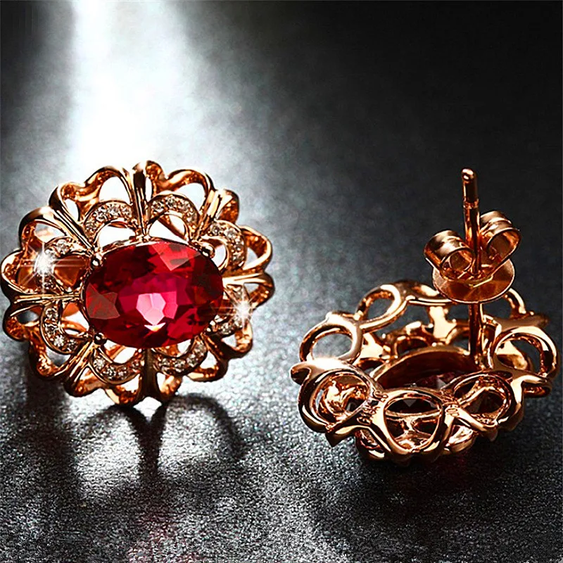 Vintage Female Red Oval Crystal Earrings Charm Rose Gold Color Stud Earrings Luxury Hollow Flower Wedding Earrings For Women
Vintage Female Red Oval Crystal Earrings Charm Rose Gold Color Stud Earrings Luxury Hollow Flower Wedding Earrings For Women