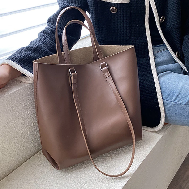 Ladies Shoulder Bag Large Capacity PU Leather Solid Color Travel Tote Bag 2020 New Female Fashion Simple Handbags
Ladies Shoulder Bag Large Capacity PU Leather Solid Color Travel Tote Bag 2020 New Female Fashion Simple Handbags