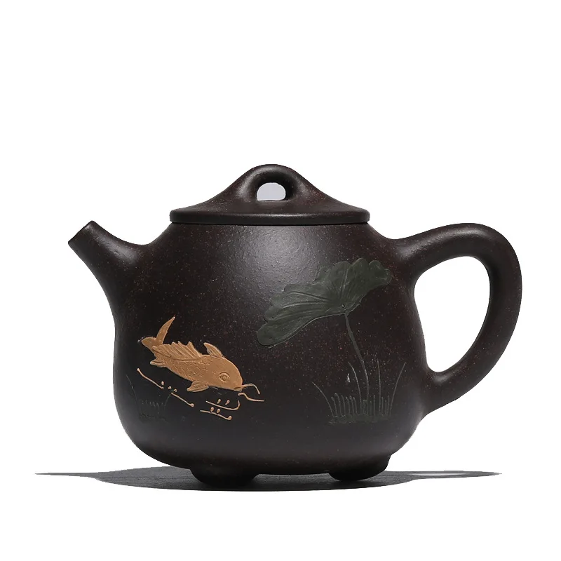Yixing raw ore black gold sand purple clay teapot famous artisan hand-made fish fun Gao shipao teapot clay painted tea set gift
Yixing raw ore black gold sand purple clay teapot famous artisan hand-made fish fun Gao shipao teapot clay painted tea set gift