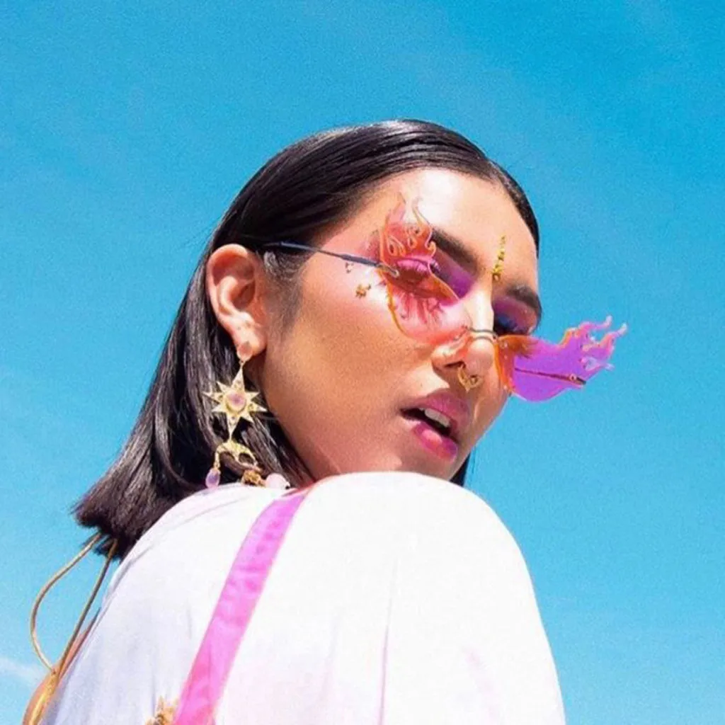 New Fire Flame Sunglasses Women Men Rimless Sun Glasses Wave oculos feminino Hip Hop Narrow Sunglasses Ladies Driver goggles
New Fire Flame Sunglasses Women Men Rimless Sun Glasses Wave oculos feminino Hip Hop Narrow Sunglasses Ladies Driver goggles