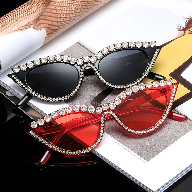 New European and American women's sunglasses fashion point diamond cat eye diamond trend glasses female factory wholesale
New European and American women's sunglasses fashion point diamond cat eye diamond trend glasses female factory wholesale