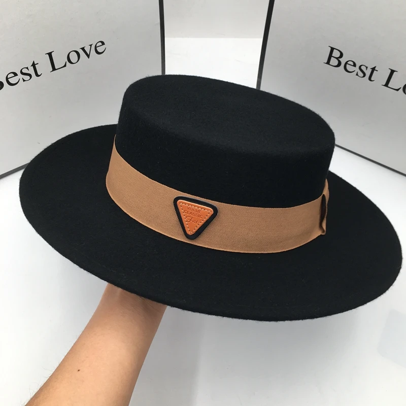 Fedoras spring and autumn period England about retro wool ceiling large eaves black hat for women
Fedoras spring and autumn period England about retro wool ceiling large eaves black hat for women