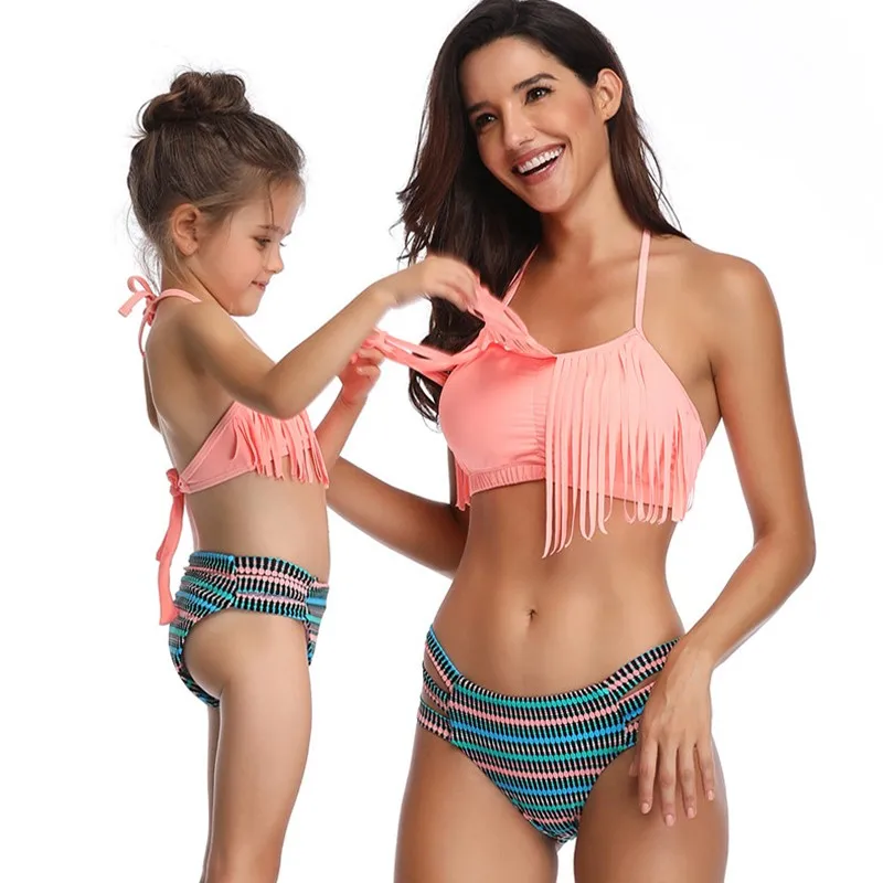 Family Matching Swimwear Mother Daughter Bikini Bathing Suit Brachwear Swimwear Family Matching Outfits Mom Kids Swimsuit
Family Matching Swimwear Mother Daughter Bikini Bathing Suit Brachwear Swimwear Family Matching Outfits Mom Kids Swimsuit