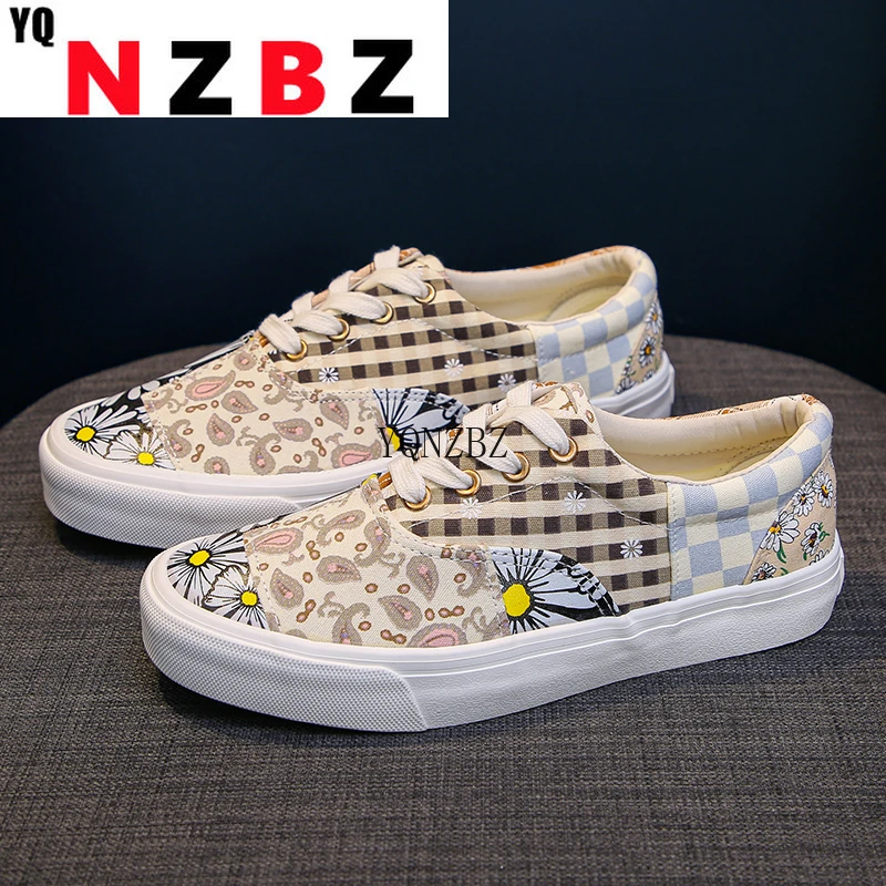 Spring and Autumn Fashion Ladies Canvas Shoes Breathable Lightweight Vulcanized Shoes Cashew Print Ladies Platform Casual Shoes
Spring and Autumn Fashion Ladies Canvas Shoes Breathable Lightweight Vulcanized Shoes Cashew Print Ladies Platform Casual Shoes