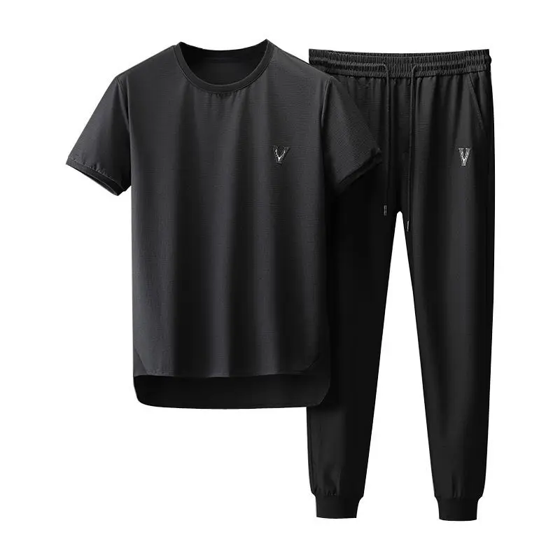 2021 new men's summer men's casual suit sports short-sleeved T-shirt fashion trend breathable two-piece suit
2021 new men's summer men's casual suit sports short-sleeved T-shirt fashion trend breathable two-piece suit