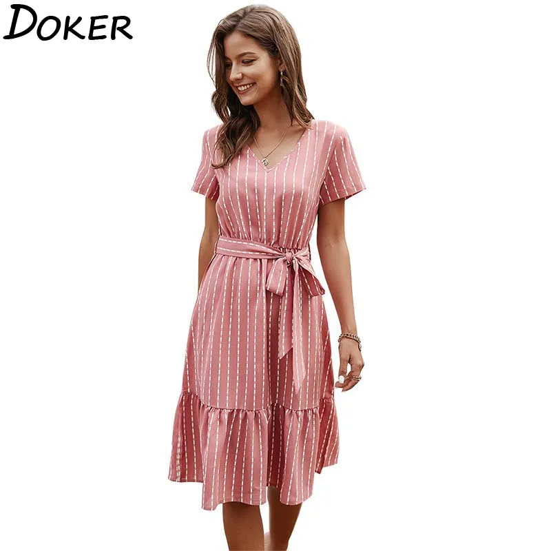V-neck Sexy Waistband Striped Dress Casual All-match Solid Color Printed Office Ladies Temperament Knee-length Maxi Dress
V-neck Sexy Waistband Striped Dress Casual All-match Solid Color Printed Office Ladies Temperament Knee-length Maxi Dress