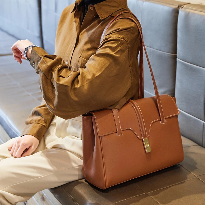 Star Same Bag Tote Bag Female Large Capacity 2021 New Trendy One-shoulder Underarm Bag
Star Same Bag Tote Bag Female Large Capacity 2021 New Trendy One-shoulder Underarm Bag