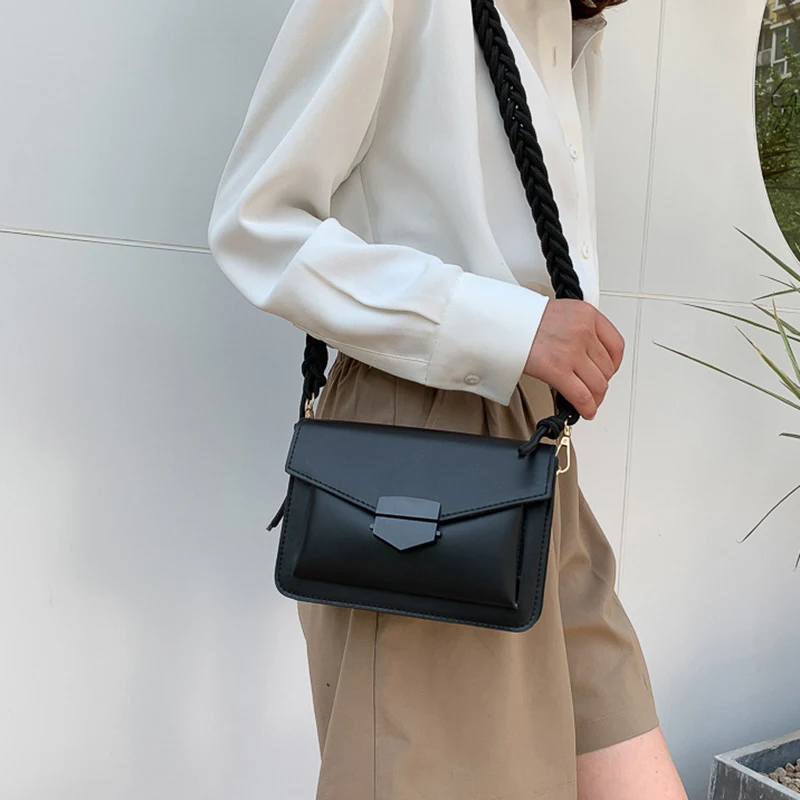 Fashion Small Shoulder Bags for Women Weave Strap Crossbody Flap Messenger Bag Purse Solid Color Female Handbag PU Leather Pouch
Fashion Small Shoulder Bags for Women Weave Strap Crossbody Flap Messenger Bag Purse Solid Color Female Handbag PU Leather Pouch