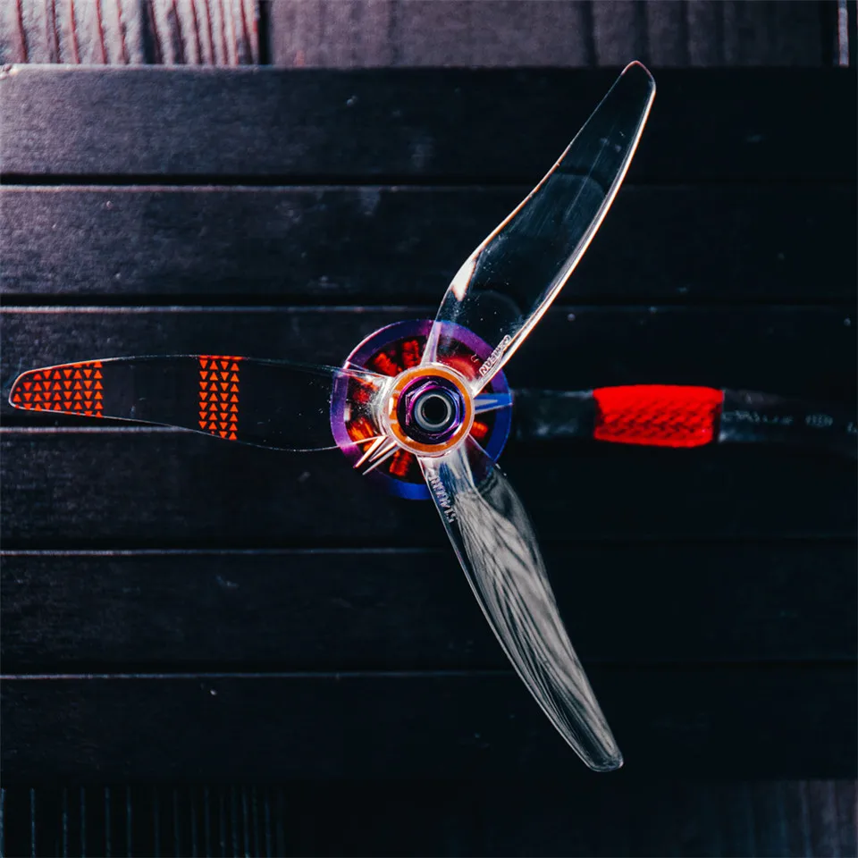 GEMFAN 5 Inch 3-Blade 51466L-3 V2 PC LED RC Propeller Moonlight Props for FPV Racing Drone Frame Kit Aircraft Spare Parts
GEMFAN 5 Inch 3-Blade 51466L-3 V2 PC LED RC Propeller Moonlight Props for FPV Racing Drone Frame Kit Aircraft Spare Parts