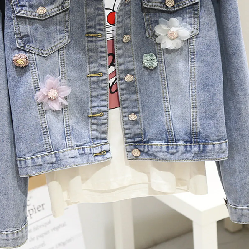 Womens Spring Three-Dimensional Embroidery Loose Denim Jacket 2021 New Korean Fashion All-Match Harajuku Jeans Coat Female A887
Womens Spring Three-Dimensional Embroidery Loose Denim Jacket 2021 New Korean Fashion All-Match Harajuku Jeans Coat Female A887
