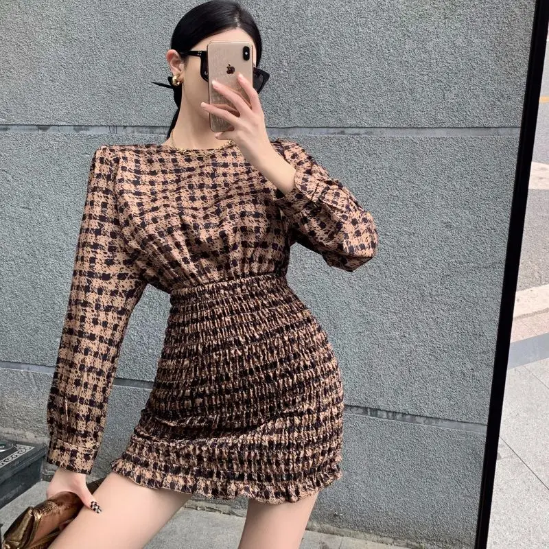 Spring Autumn Vintage Houndstooth Pleated Dress For Women'S Sexy Bag Hip Vestidos Office Ladies High Waist O-Neck Party Dress
Spring Autumn Vintage Houndstooth Pleated Dress For Women'S Sexy Bag Hip Vestidos Office Ladies High Waist O-Neck Party Dress
