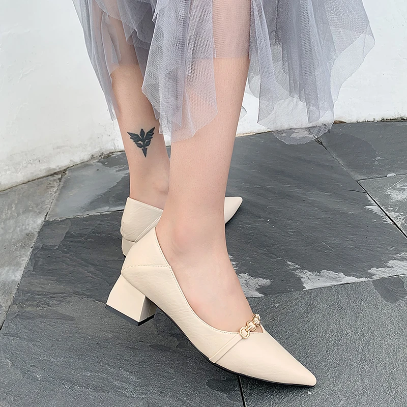 ELLALEE Charm Women Pumps Spring Summer Leisure Slip-On Rubber Anti-Slip Pointed Toe Bling Crystal Metal Design Female Shoes 
ELLALEE Charm Women Pumps Spring Summer Leisure Slip-On Rubber Anti-Slip Pointed Toe Bling Crystal Metal Design Female Shoes